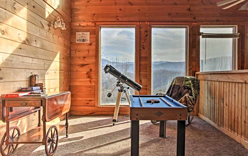 New Smoky Mtn Retreat W Deck 6 Mi To Dollywood