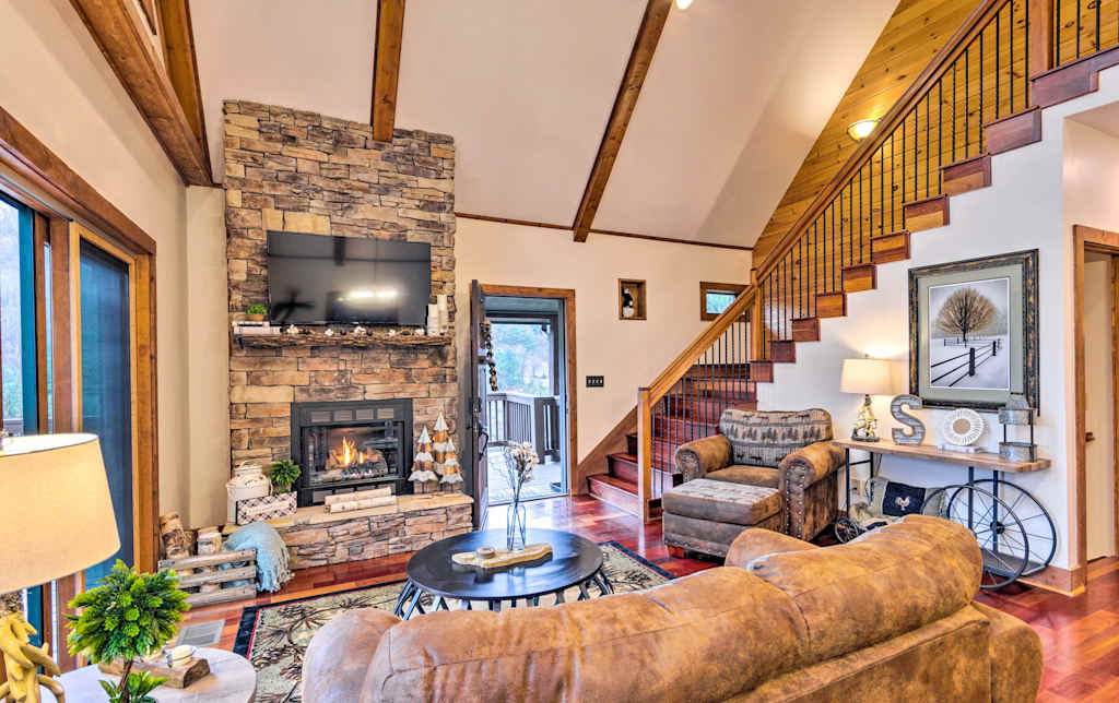 New Mtn Cabin W Fire Pit Walk To Golf Fishing