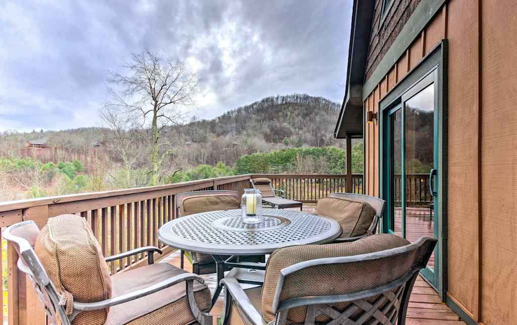 New Mtn Cabin W Fire Pit Walk To Golf Fishing