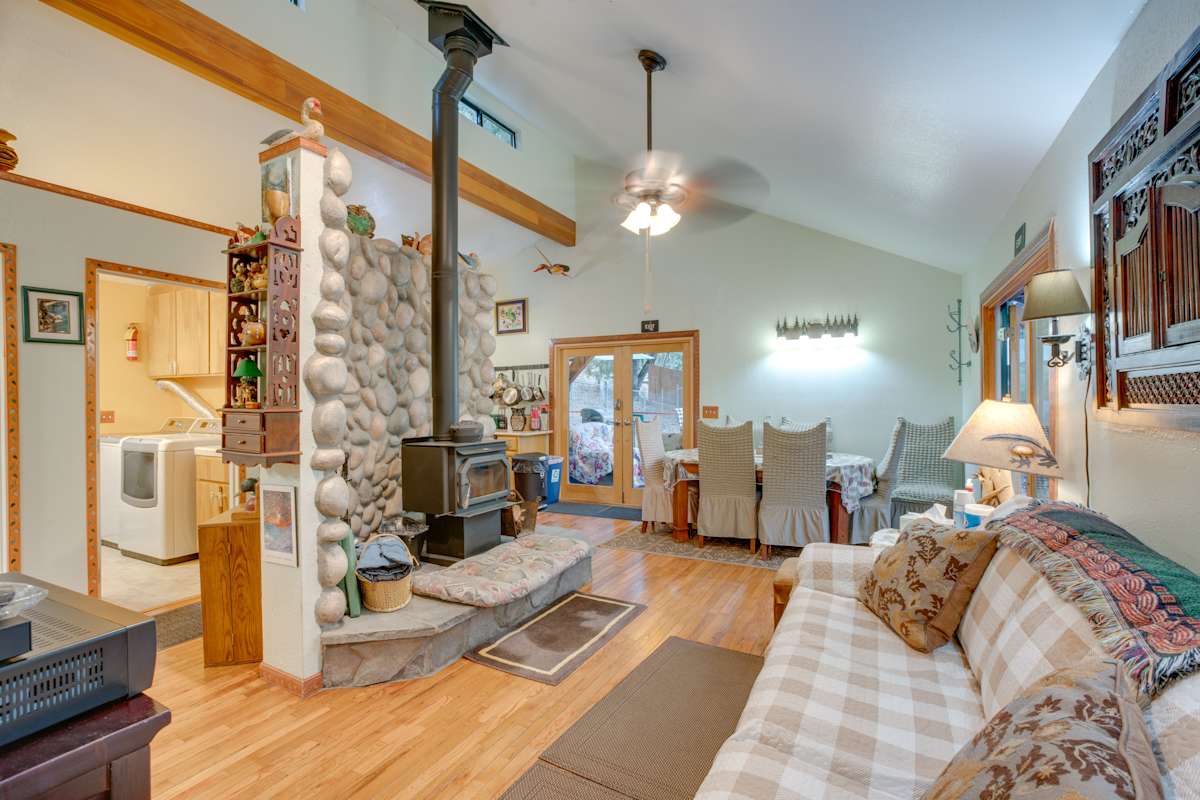 Secluded Placerville Cabin w/ Deck Walk to River! Evolve