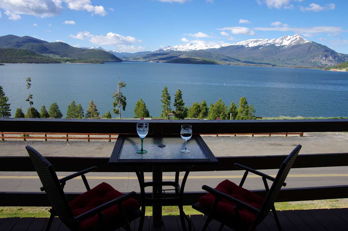 Scenic Dillon Condo w/Hot Tub & Mountain Views!