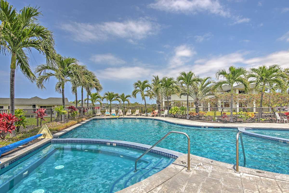 Tropical Kona Resort Townhome Patio + Ocean Views Evolve