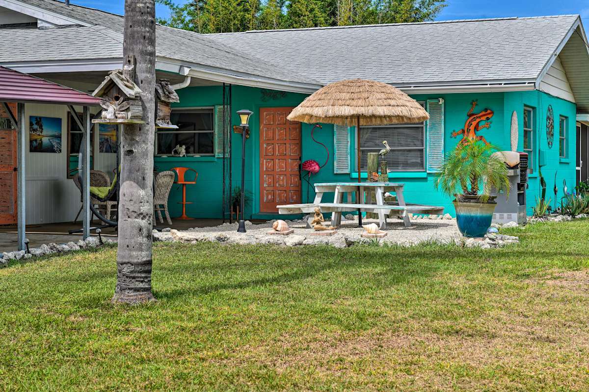 PetFriendly Bradenton Home 3 Mi to Beach! Evolve