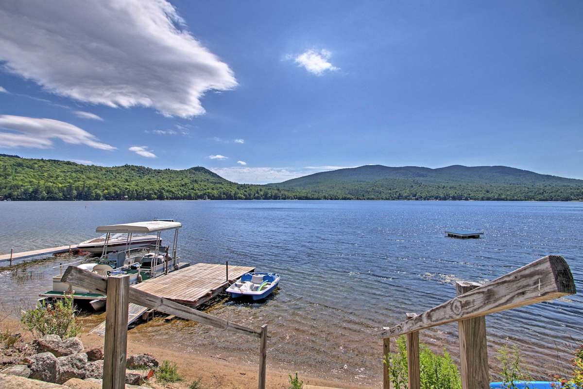Lake Stinson Cottage w/ Sunroom & Shared Dock! Rumney, NH Evolve