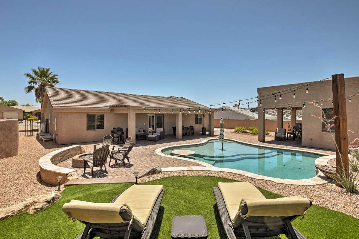 Lake Havasu Luxury Family Home w/ Outdoor Oasis! Evolve