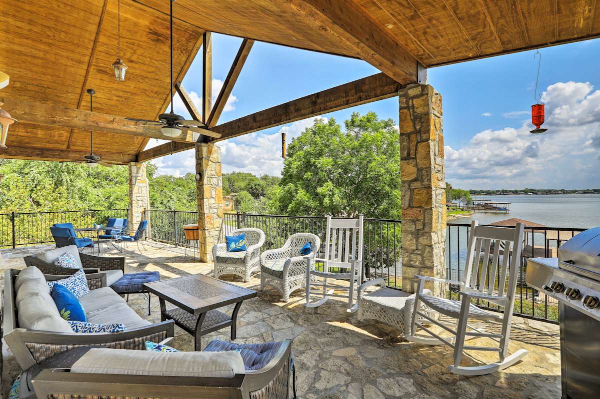 Lakefront Granbury Home w/ Dock, Decks & Hot Tub! Evolve