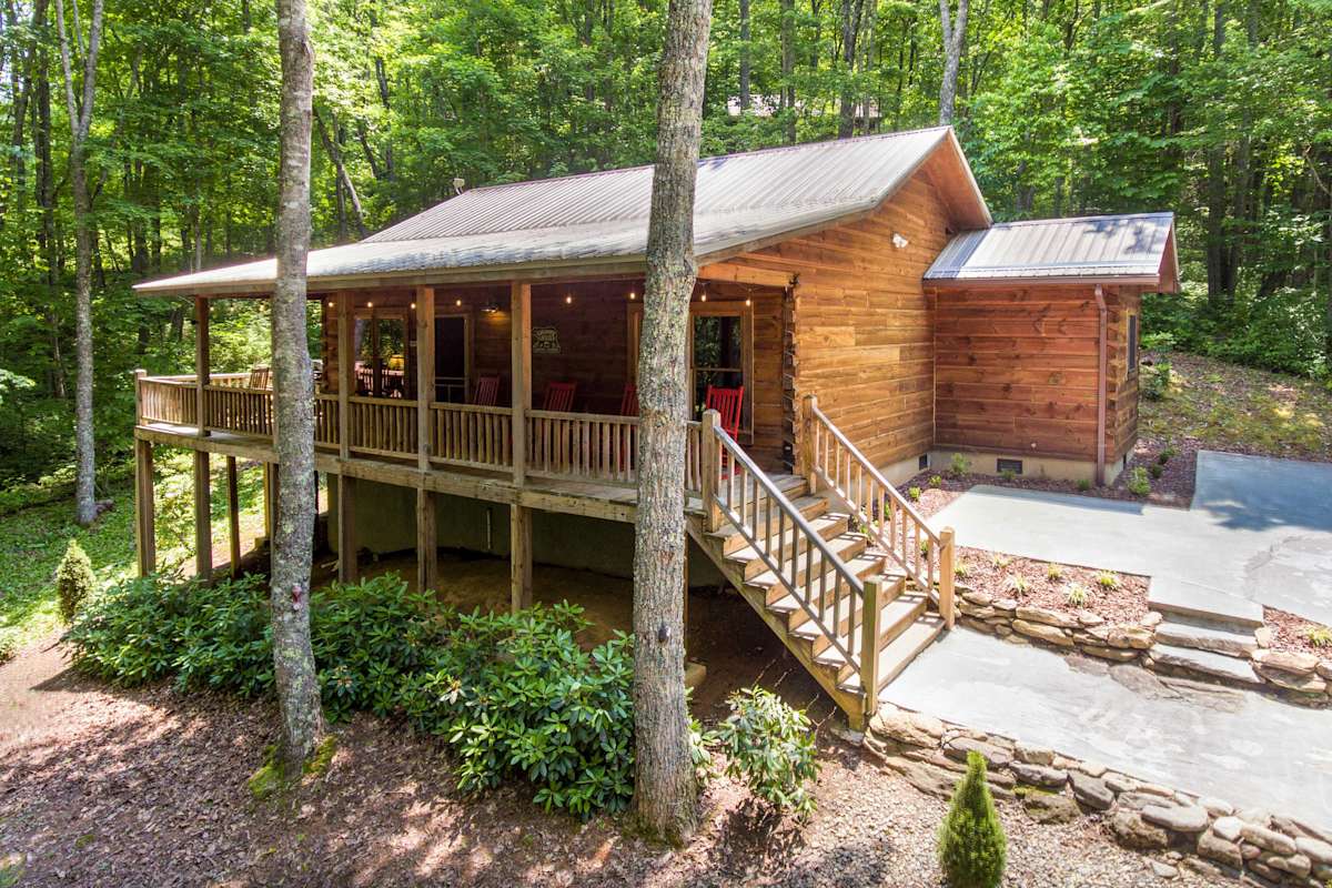 Great Smoky Mountains Log Cabin Near Cashiers! Cullowhee, NC Evolve