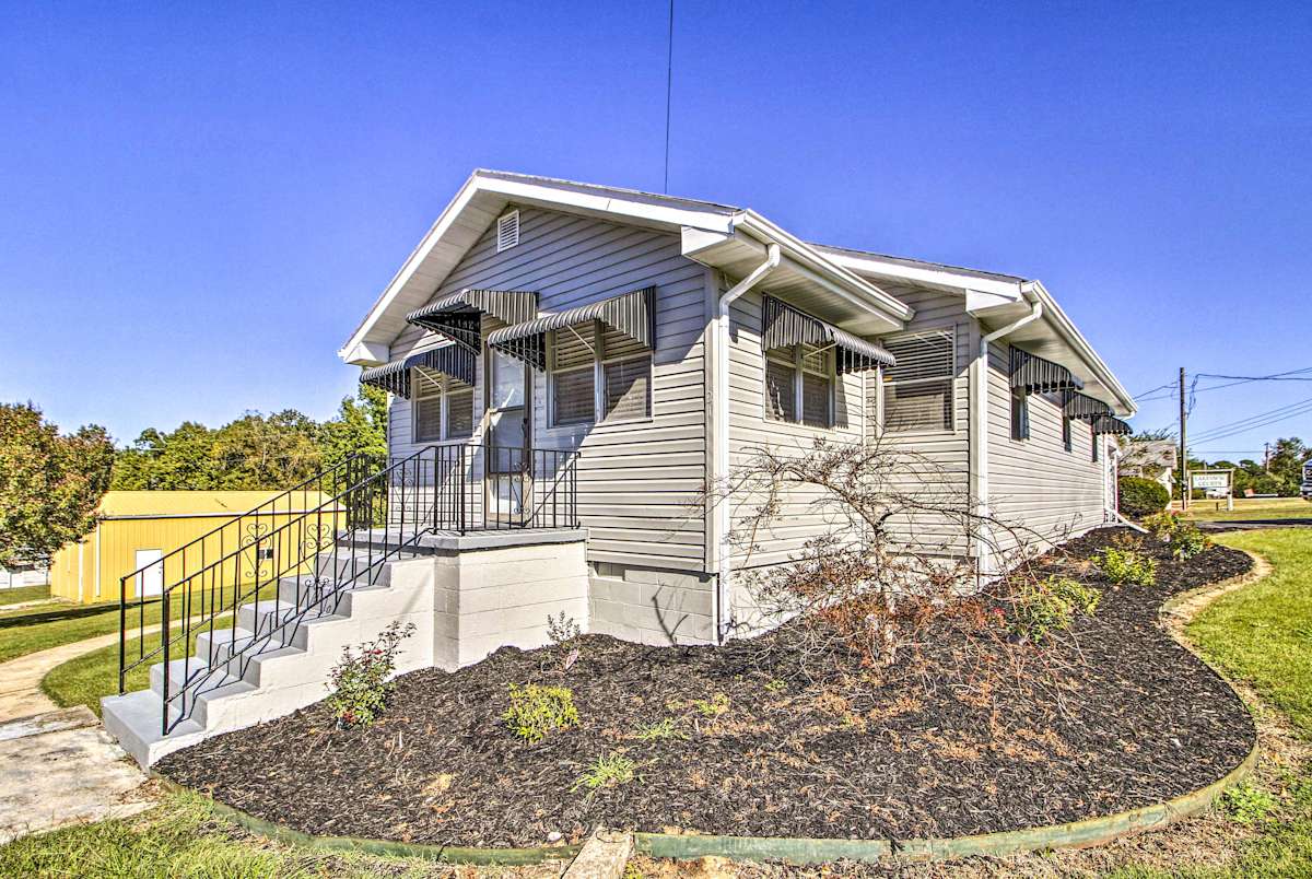 Lakeview Home 1 Mile from Bull Shoals Lake! Evolve