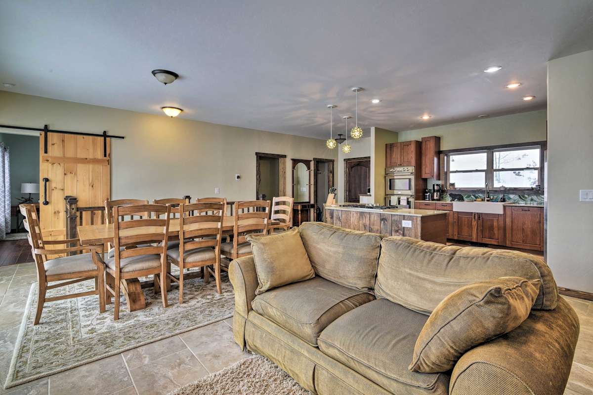 Majestic Granby Home w/ Hot Tub, Deck & Views! Evolve