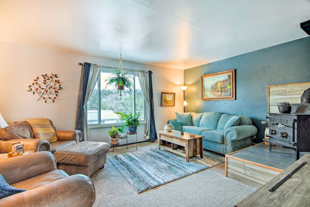 Kittredge Condo w/ Deck by Red Rocks, Hike & Ski! Evolve