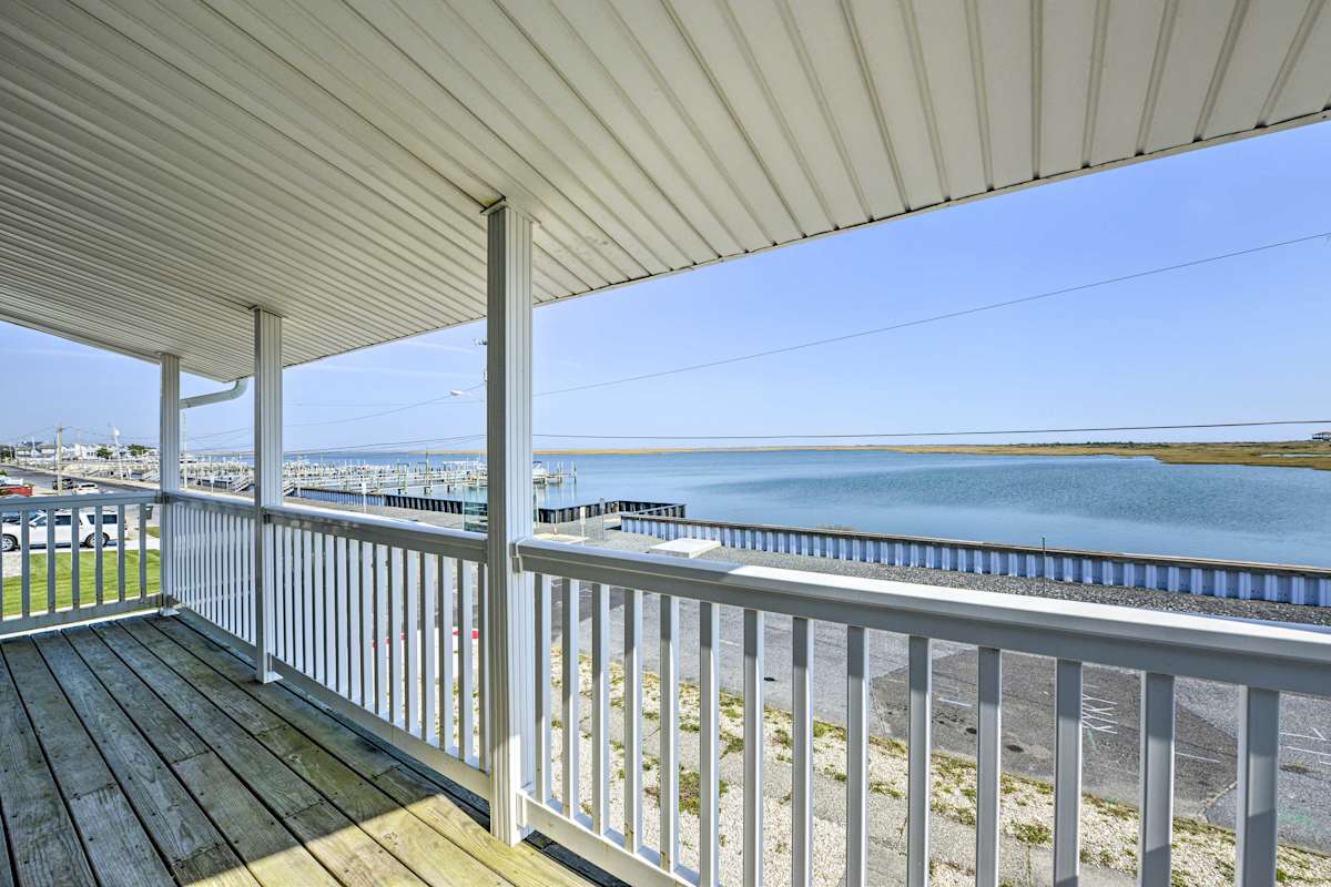Waterfront Brigantine Home, Walk to Beach! Evolve