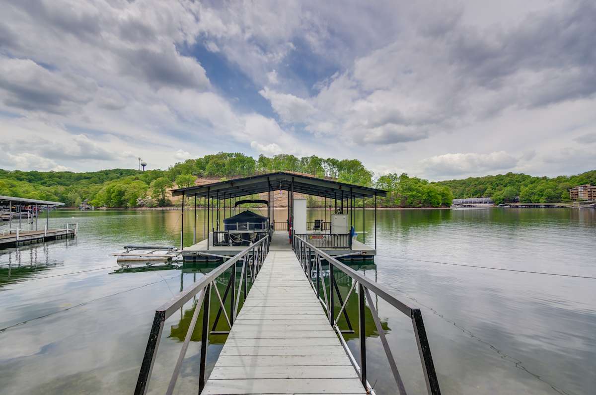 Waterfront Lake Ozark House w/ Private Dock! Evolve