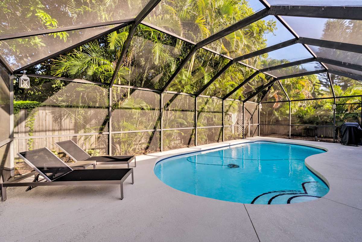 Venice Home w/ Pool, Private Beach Access w/ Fee! Evolve