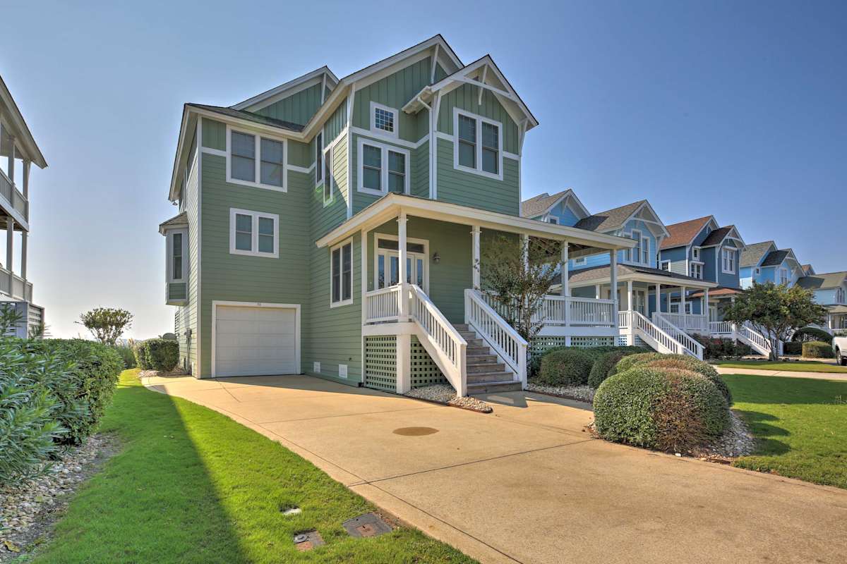 Manteo Waterfront Resort Home w/ 30Ft Dock! Evolve