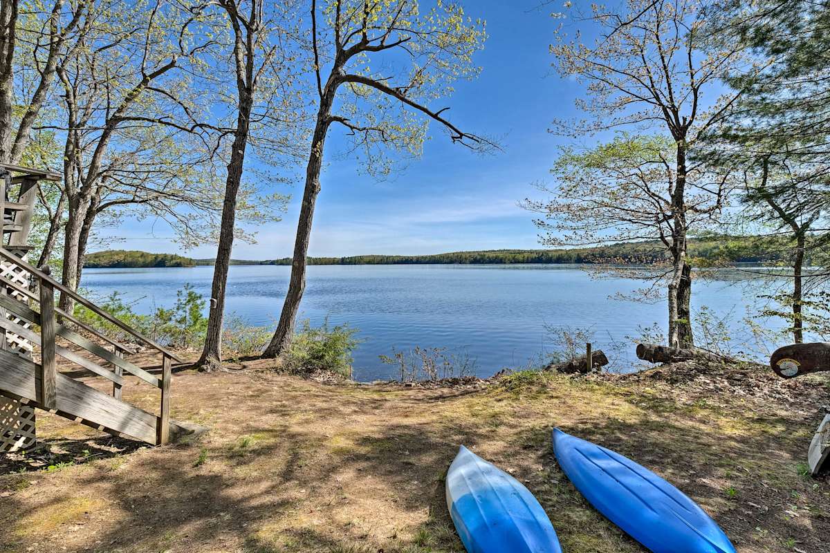 Quaint Cottage with Dock on Annabessacook Lake! Monmouth, ME Evolve