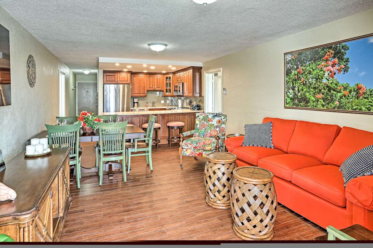 Elysian Resort Condo with 3 Balconies + Amenities! Evolve