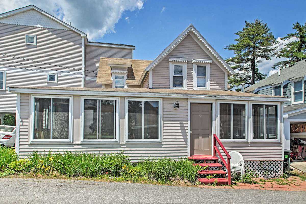 Bayside Weirs Beach Cottage