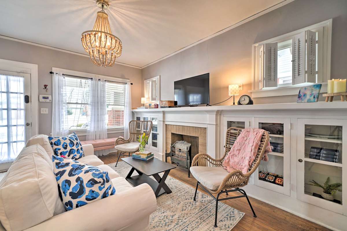 PetFriendly OKC Home, 3 Miles to Downtown! Oklahoma City, OK Evolve