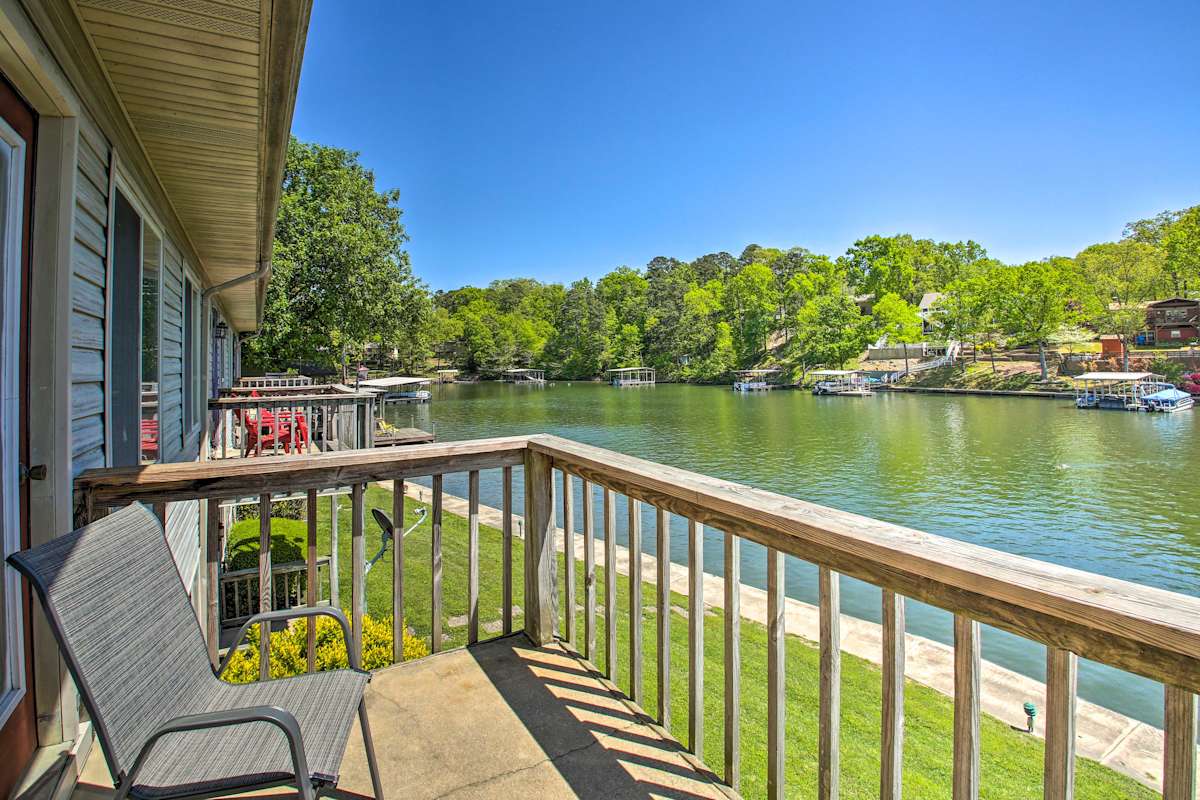 Quaint Hot Springs Condo on Lake Hamilton! Evolve