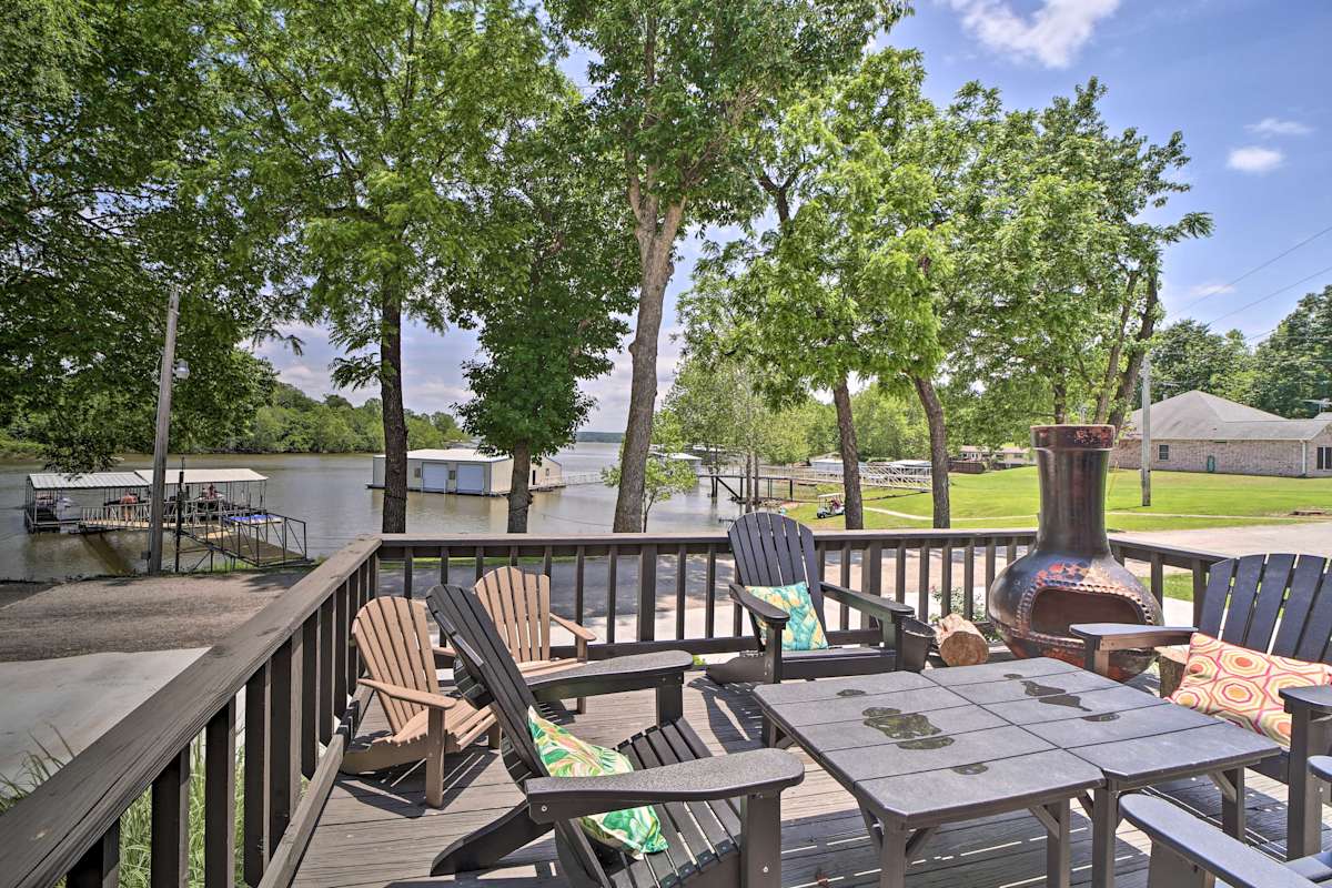 Idyllic Family Getaway with Grand Lake Access! Afton, OK Evolve