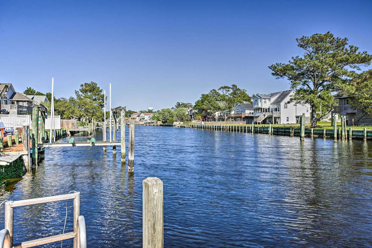 Private Boat Dock: Fun OBX Family Getaway w/ Deck
