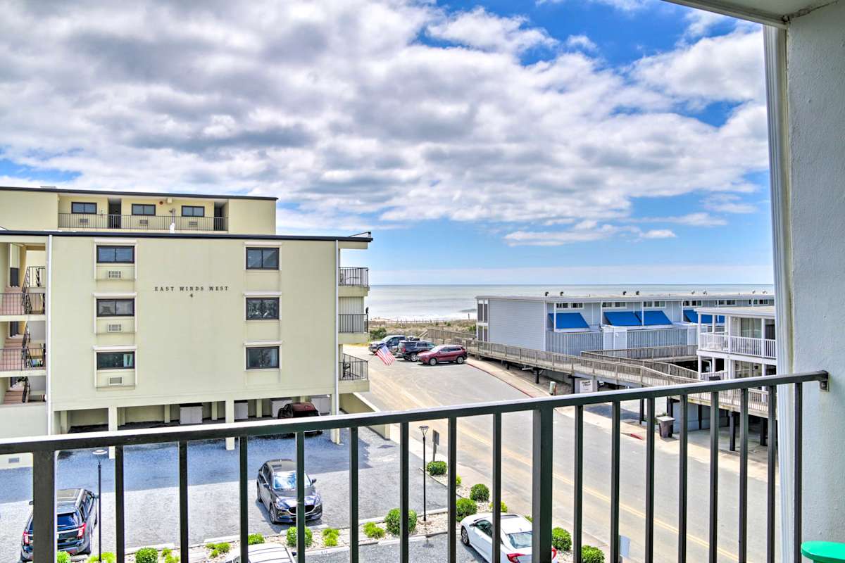 Charming Ocean City Condo, 4 Mi to Boardwalk! Evolve