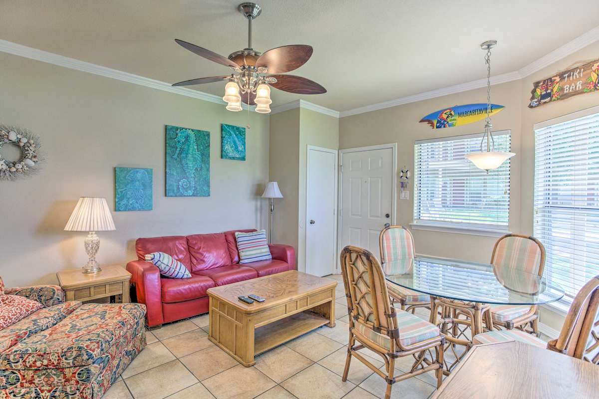 Relaxing Condo with Patio Walk to Lake Texoma! Pottsboro, TX Evolve