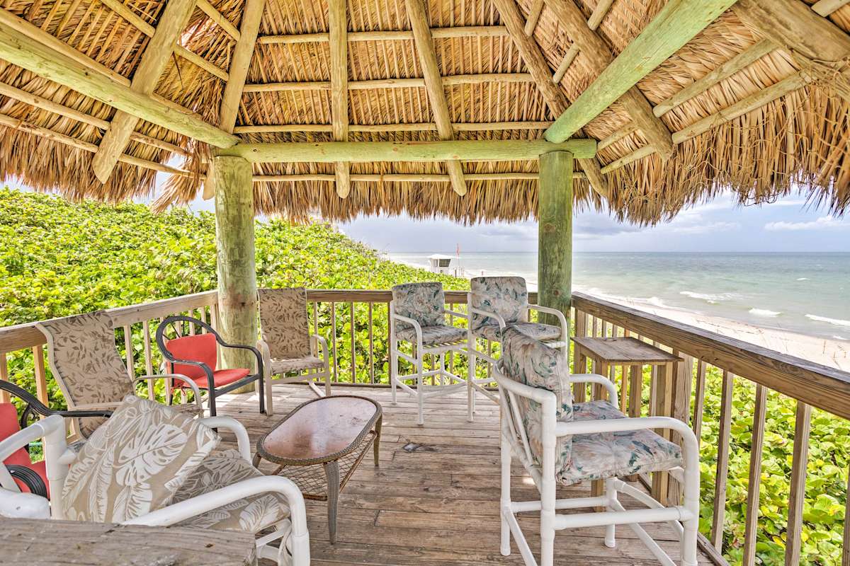 PetFriendly Jensen Beach Escape Walk to Beach! Evolve