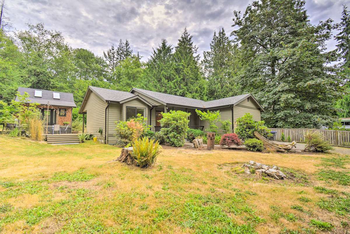 Quaint Northwestern Home w/ Beach Access! Suquamish, WA Evolve