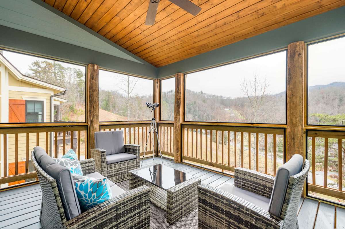 Cullowhee Home w/ Game Room, Wraparound Decks Evolve