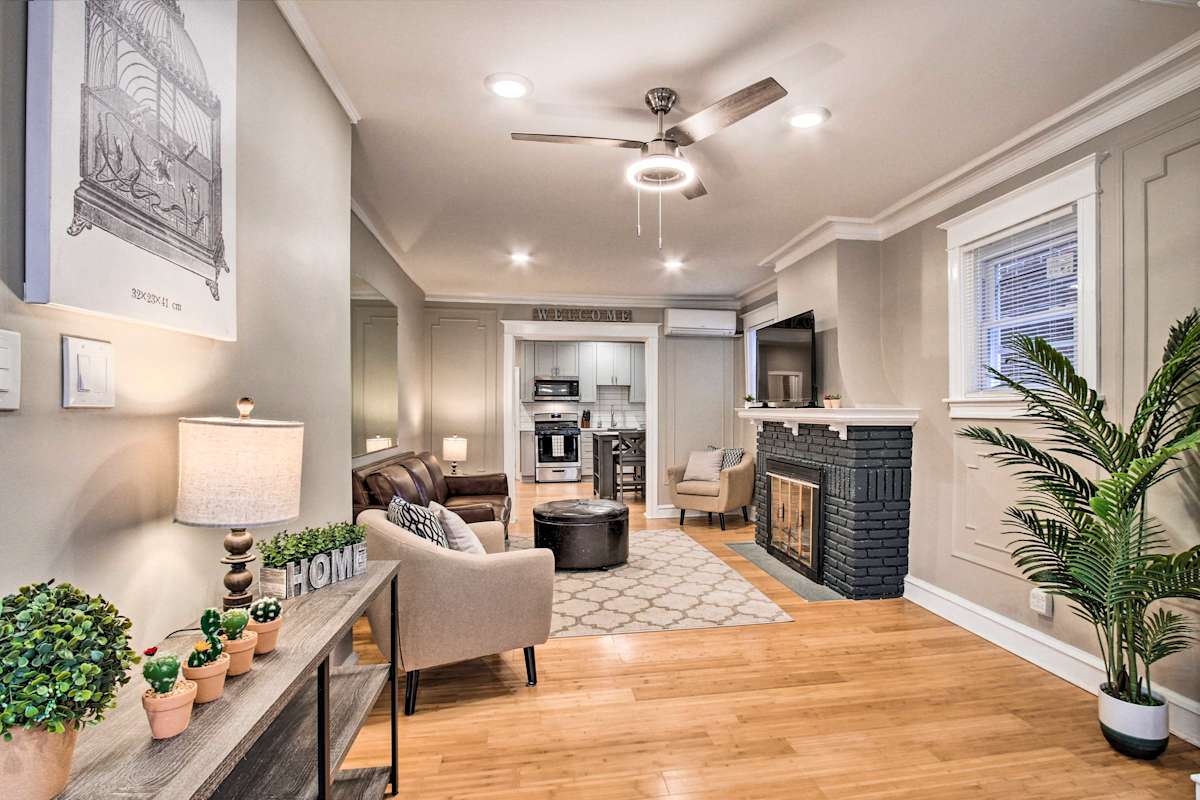 Germantown Philly Apt 7 Miles to City Center! Philadelphia, PA Evolve