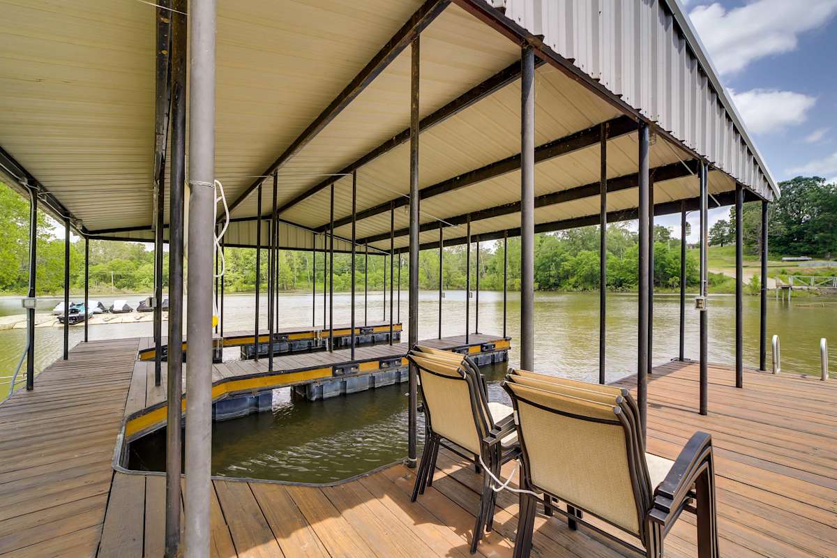 Waterfront Grand Lake Family House w/ Game Room! Cleora, OK Evolve