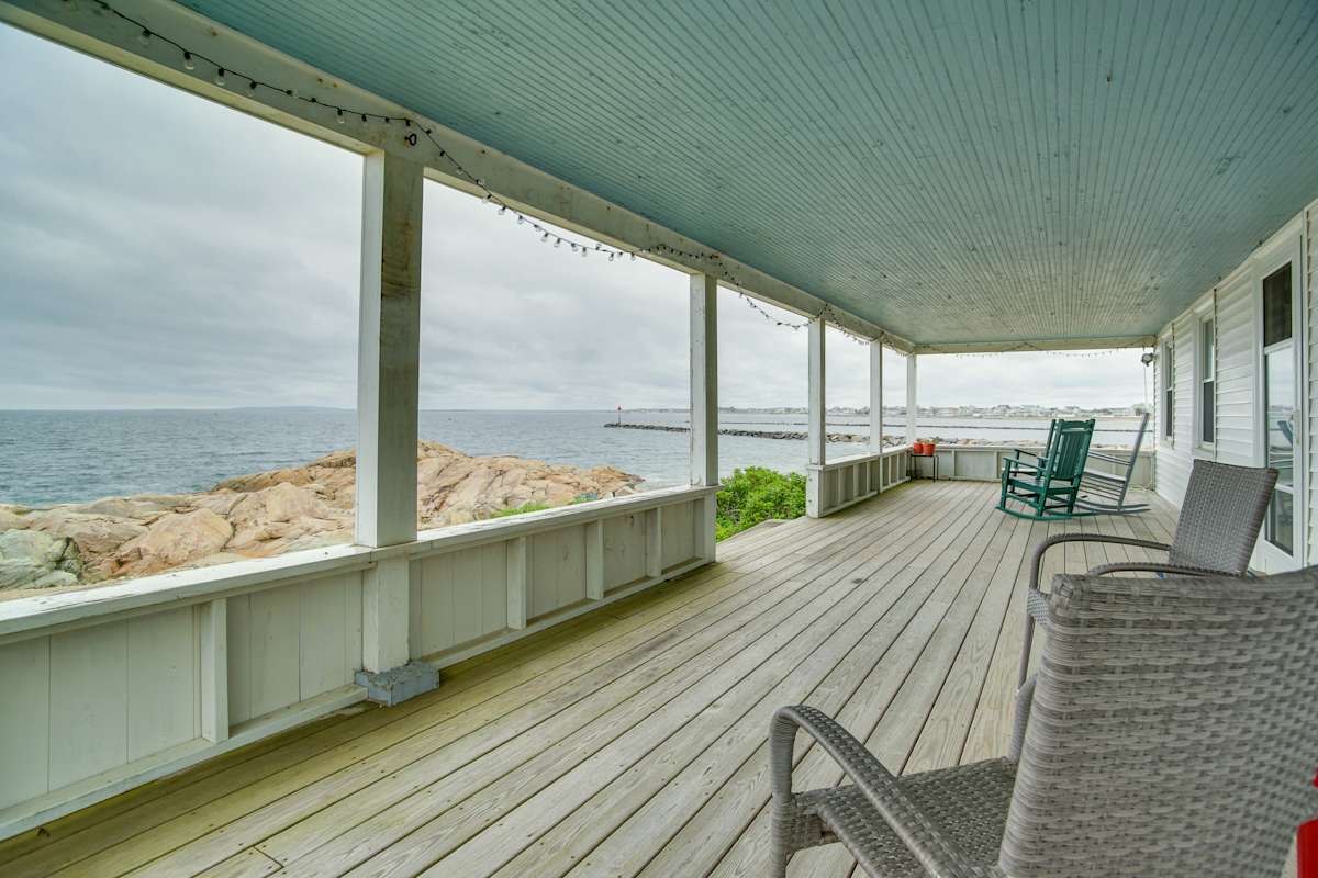 Historic Cottage w/ Beautiful Oceanfront View Marshfield, MA Evolve