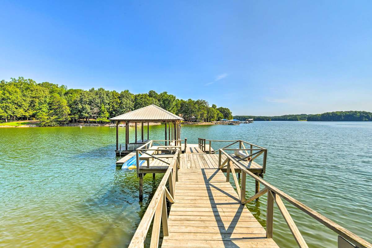 Quaint Lake Norman Home w/ Boat Dock + Grill! Sherrills Ford, NC Evolve