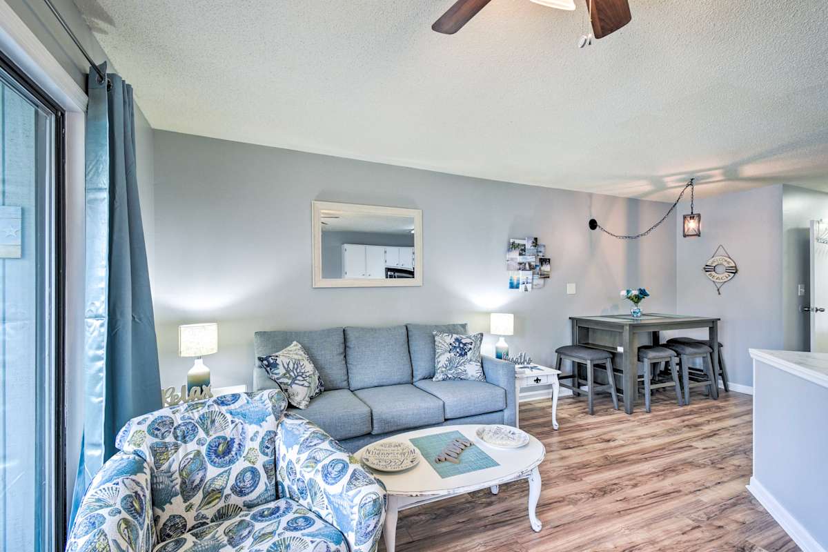 Little River Condo w/ Pool 3 Mi to Beach! Evolve