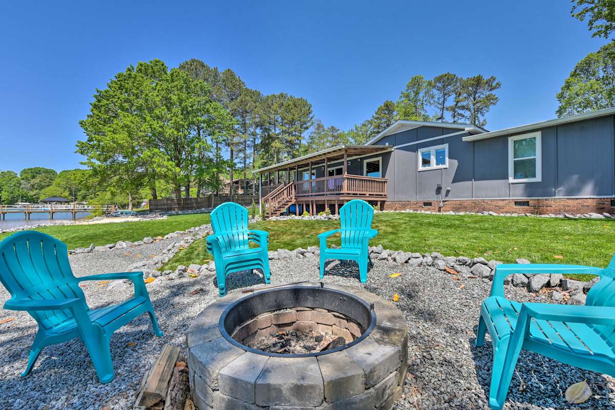 Lakefront Retreat w/ Kayaks & Paddleboards! Denver, NC Evolve