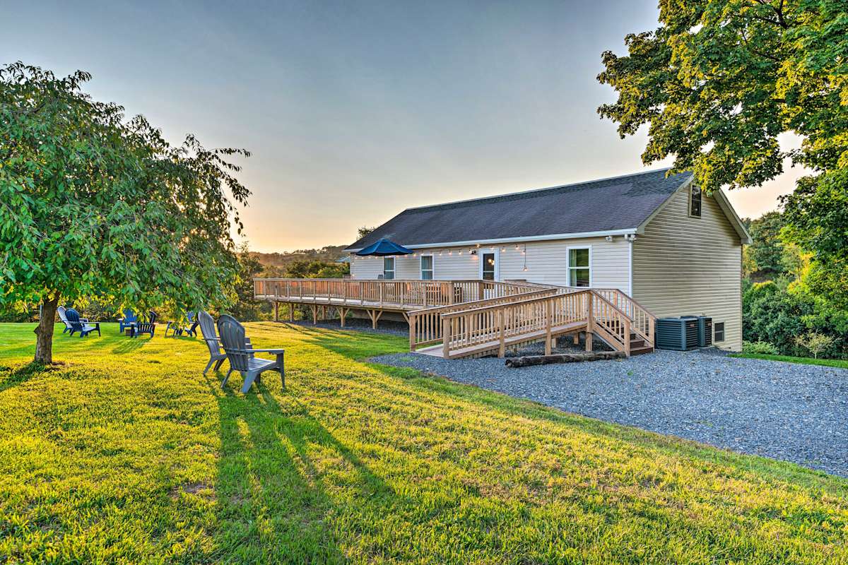 ‘The Windmill House' Peaceful Country Getaway Klingerstown, PA Evolve