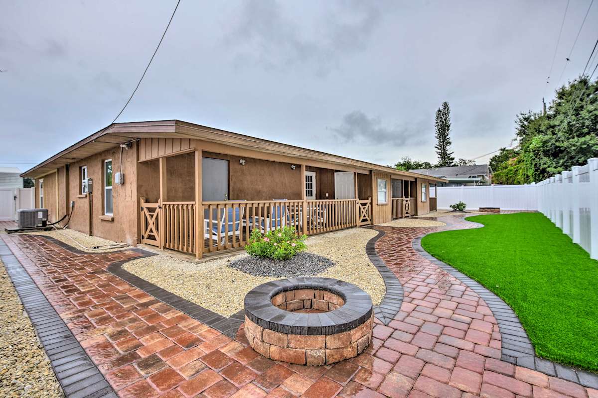 Bradenton Duplex, 10 Mi to Coquina Beach! Evolve