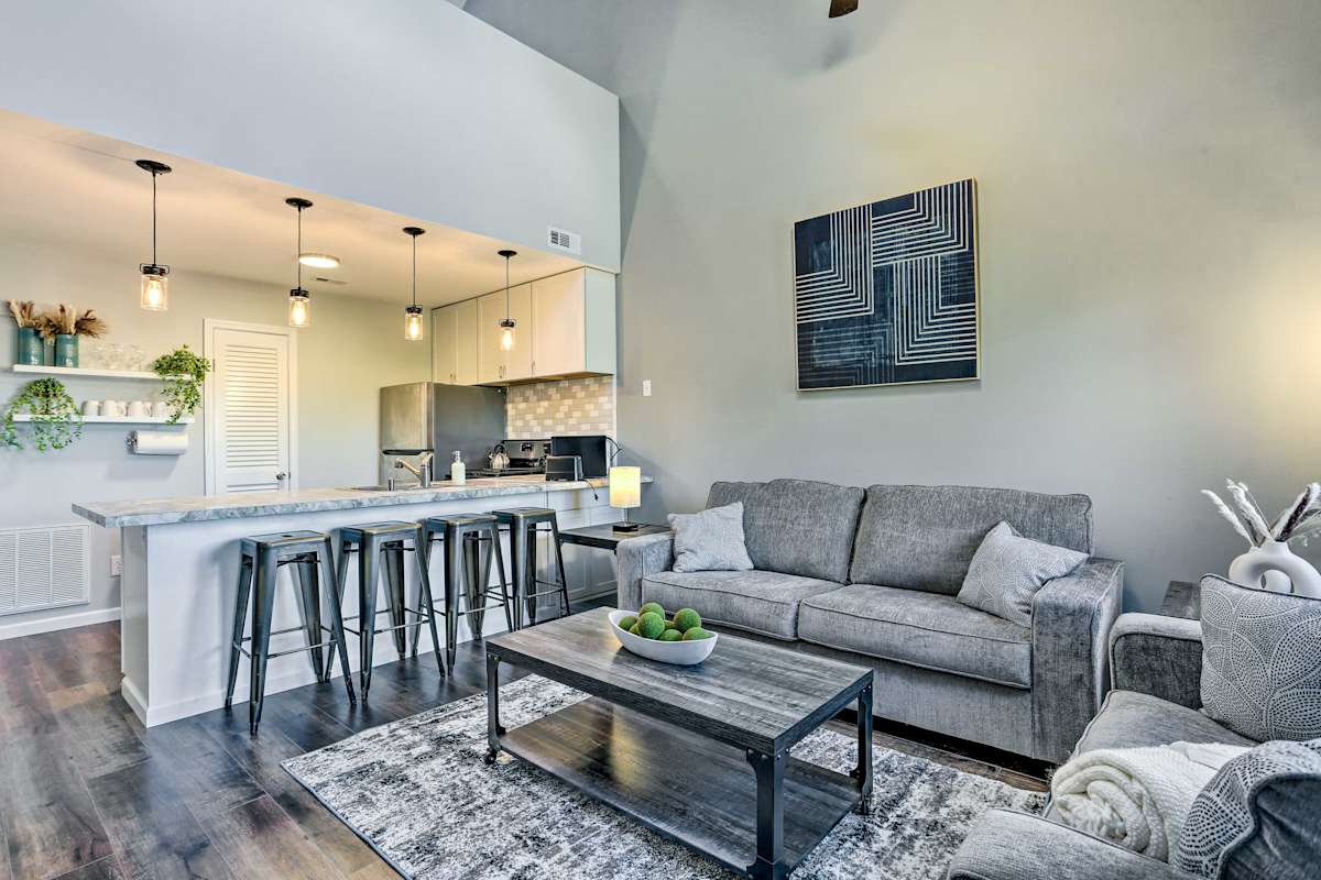 Vernon Township Condo Walk to Ski Resort! Evolve