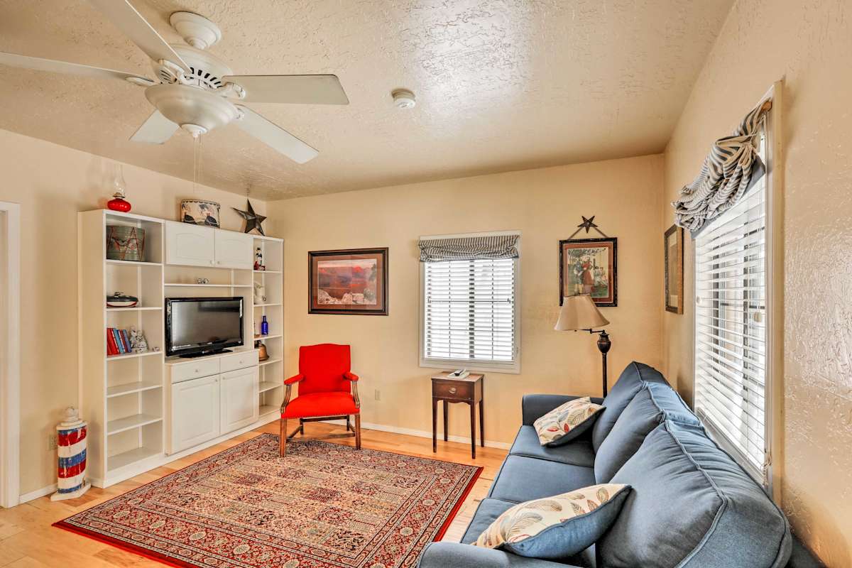 Williams Vacation Rental w/ Mountain View! Evolve