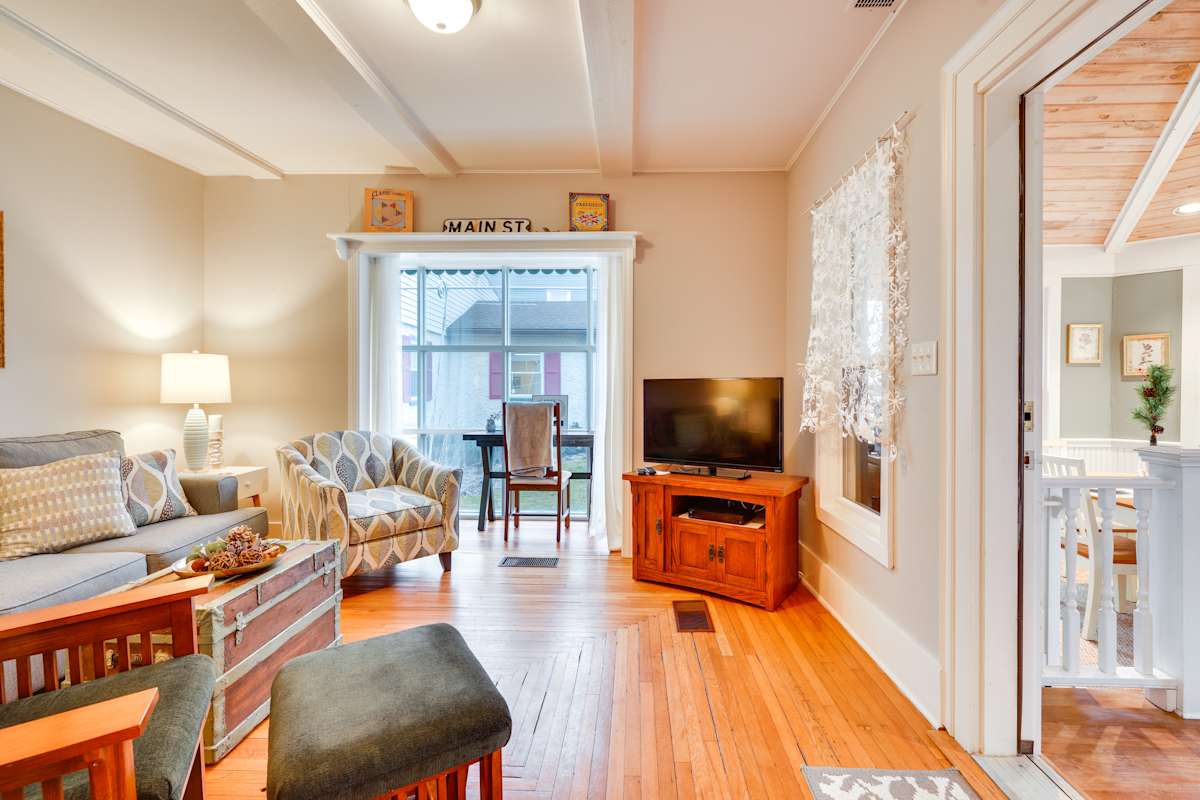 Lake Chautauqua Vacation Rental! Bemus Point, NY Evolve