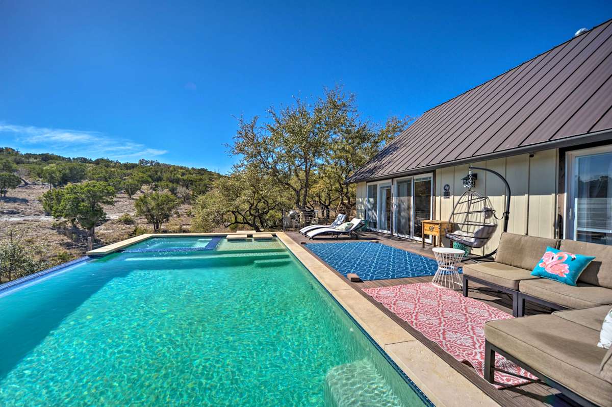 Spicewood Vacation Rental w/ Infinity Pool! Evolve
