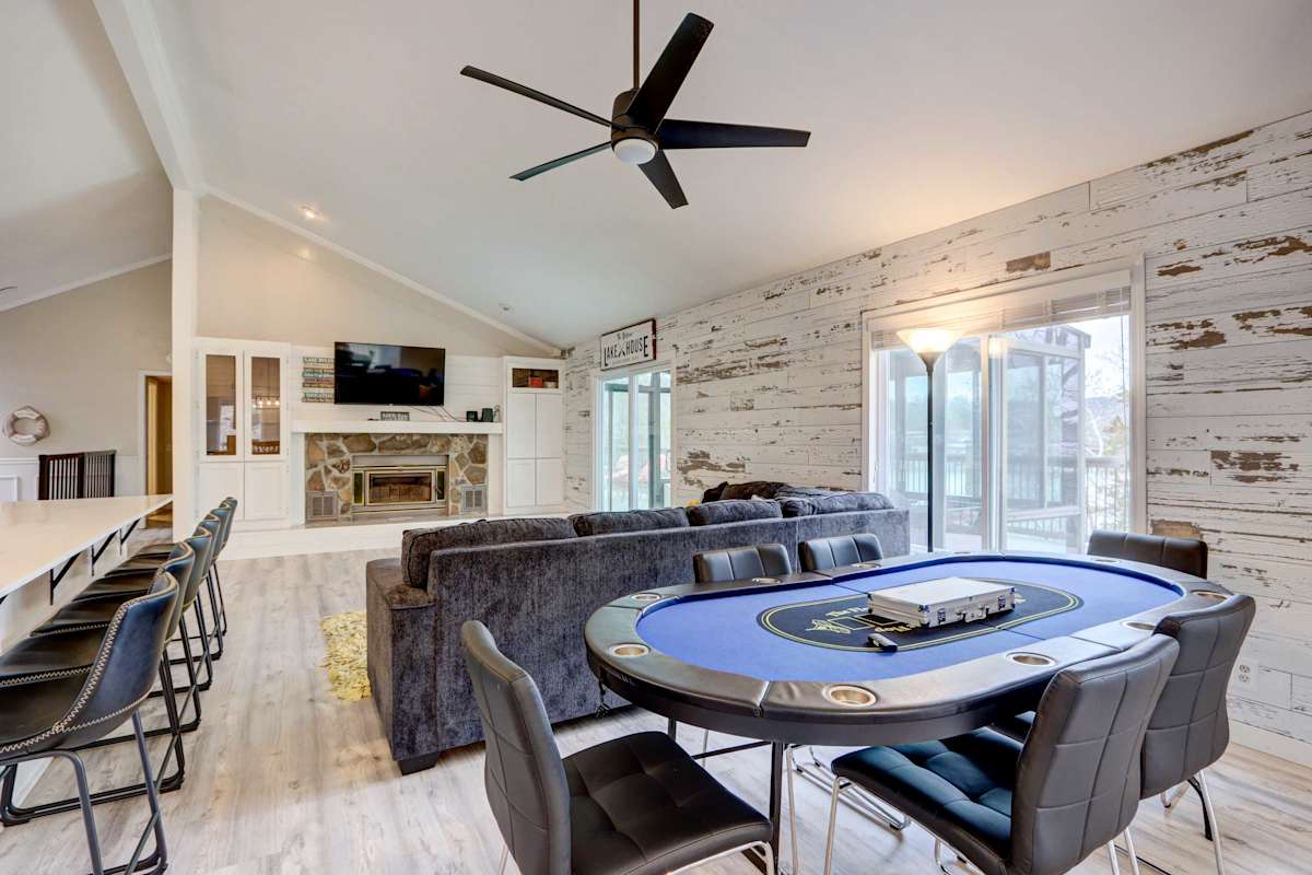 Lakefront Vacation Rental with Dock & Views! Camdenton, MO Evolve