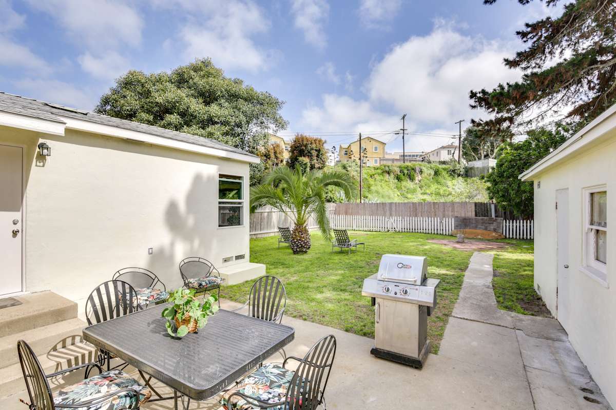 PetFriendly San Diego Home w/ Patio 5 Mi to Dtwn Evolve