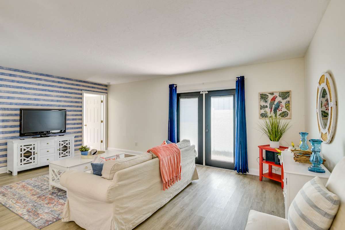 New Smyrna Beach Vacation Rental < 1/2 Mi to Beach