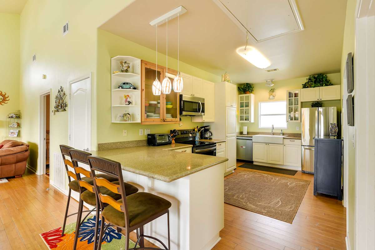 Crystal Beach Vacation Rental Walk to Beach Evolve