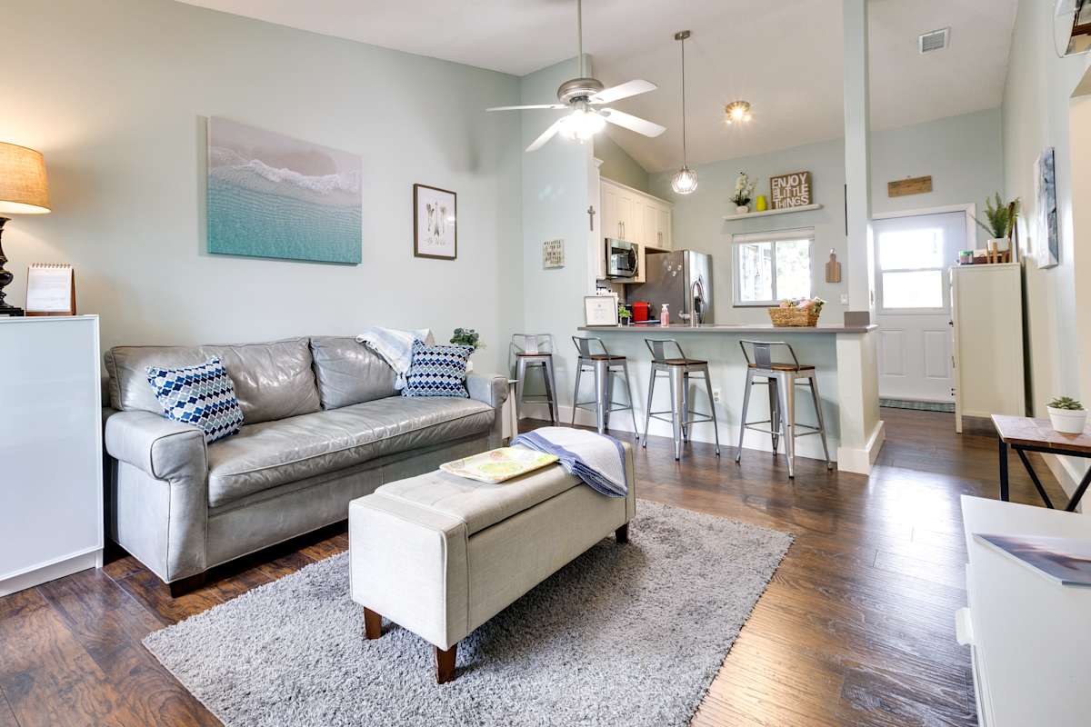 pet-friendly-home-near-ucf-hospitals-disney-orlando-fl-evolve