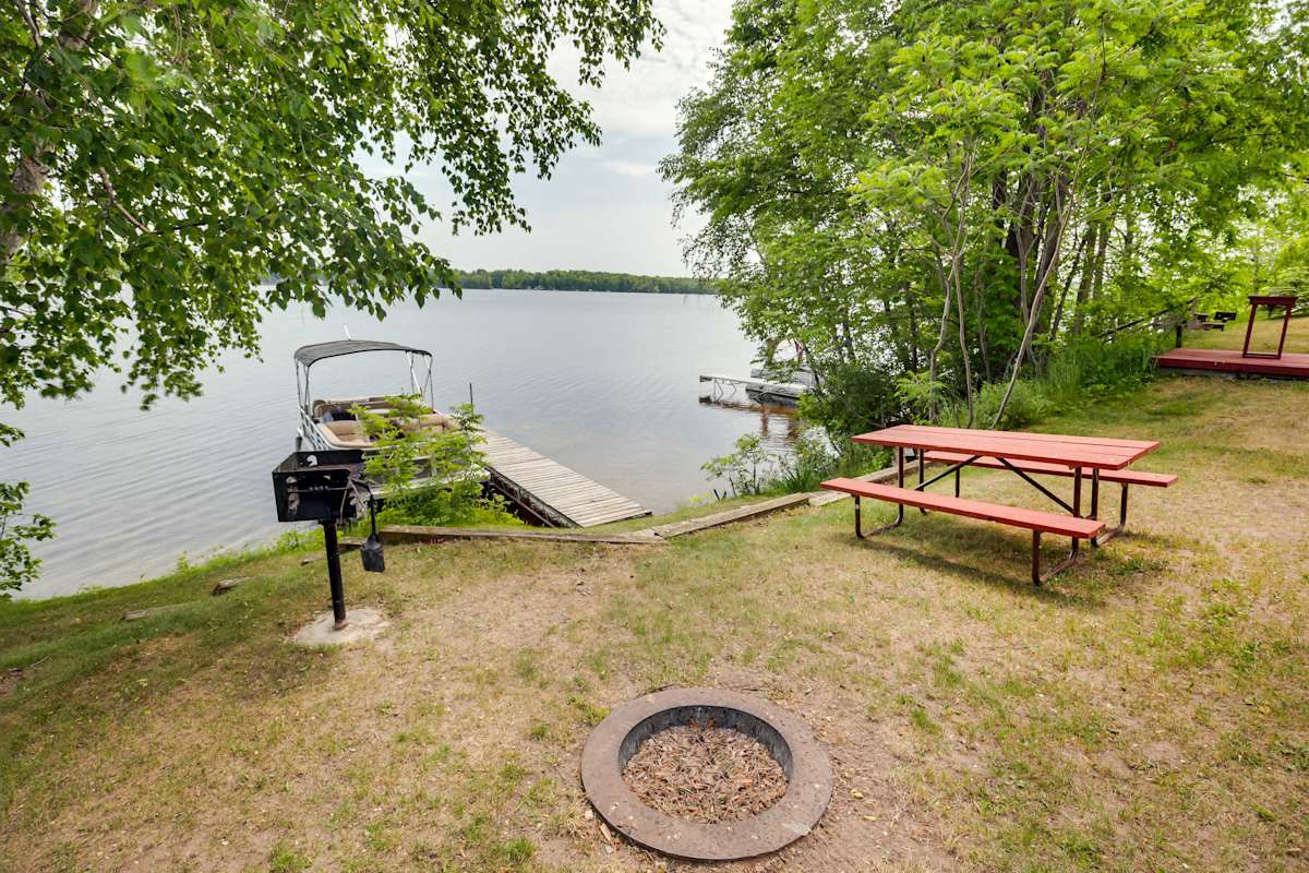 PetFriendly Wisconsin Cabin on Lake w/ Fire Pit! Townsend, WI Evolve