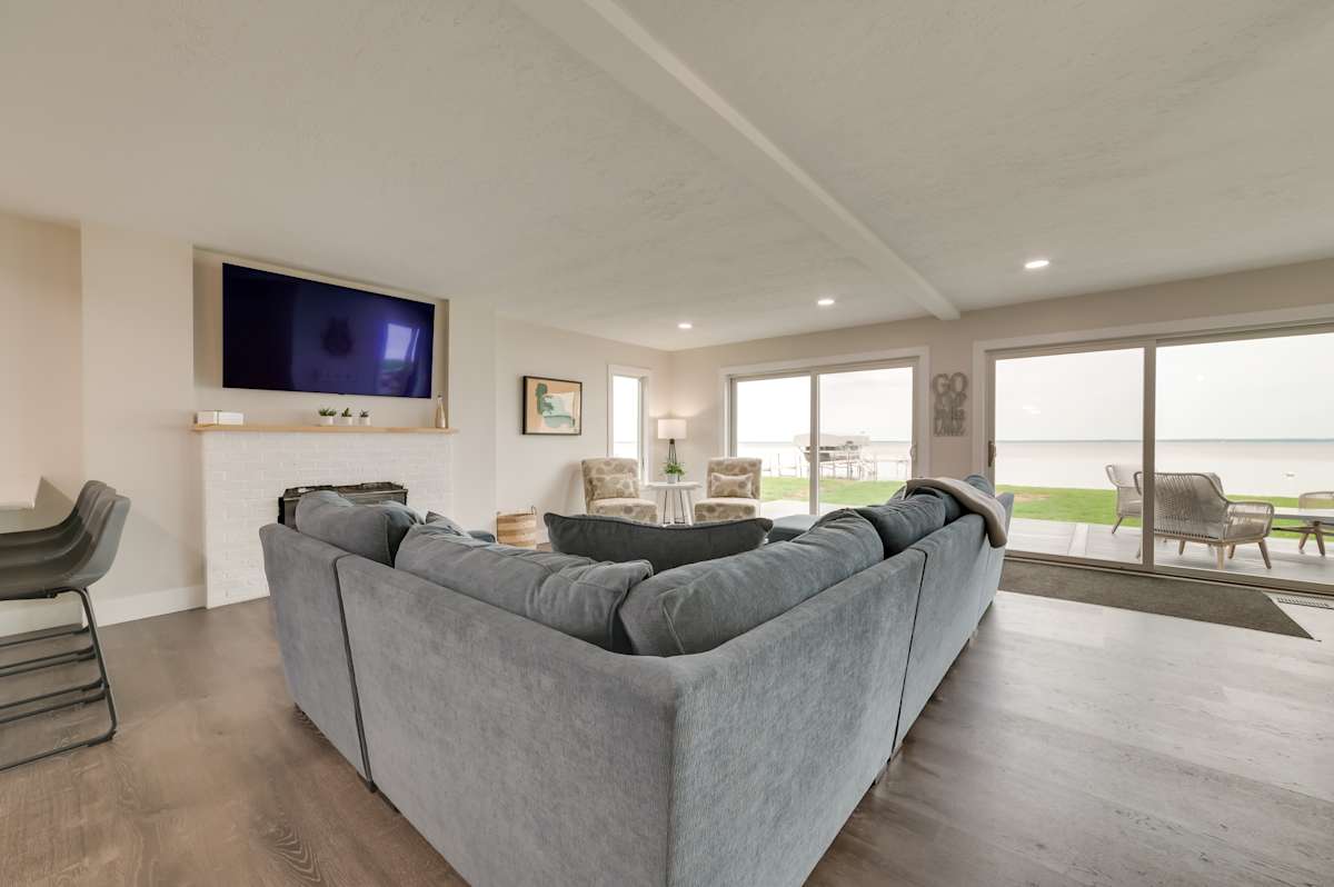 Houghton Lake Vacation Rental w/ Private Dock! Prudenville, MI Evolve