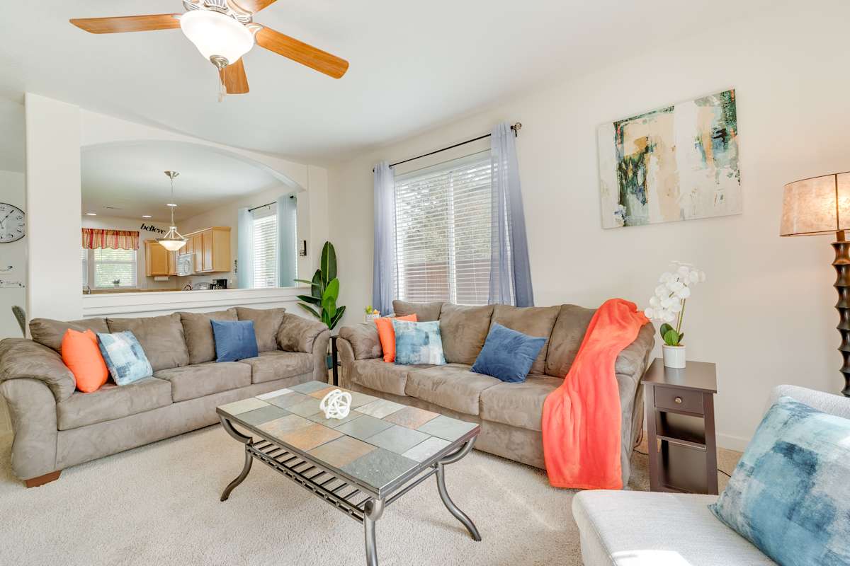 West Richland Vacation Rental Close to Wineries! Evolve